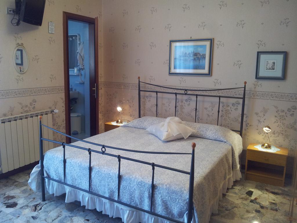 Hotel Meublè Al Ponte à Grado Chambre photo